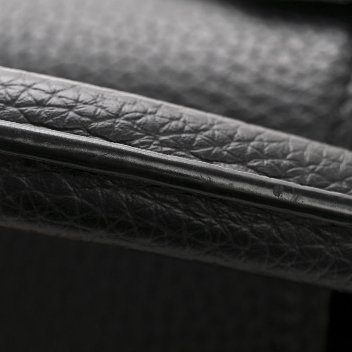 Taurillon Mini Capucines Black
