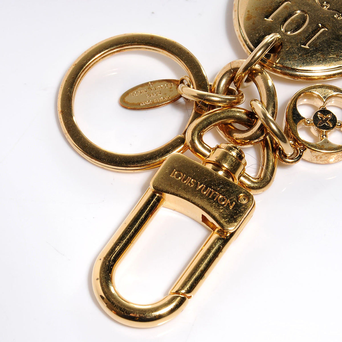 101 Champs Elysees Maizeon Key Charm Gold