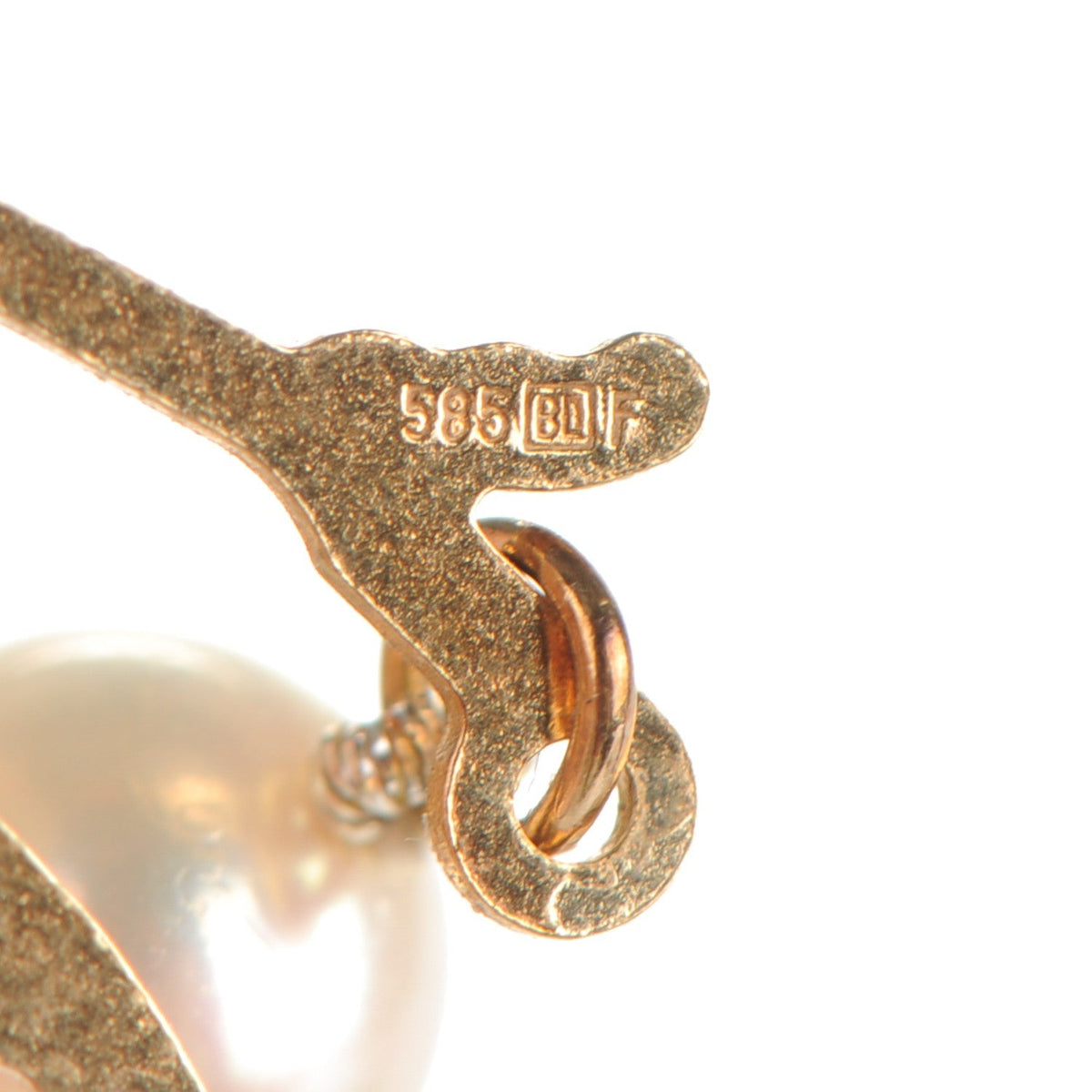 14k Gold Pearl Sea Magic Necklace 18