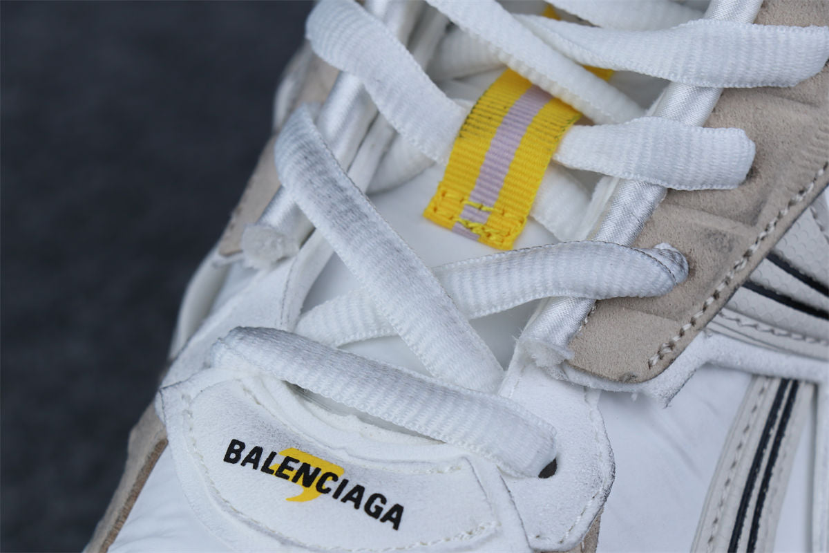 Balenciaga Wmns Runner Sneaker 'Beige'