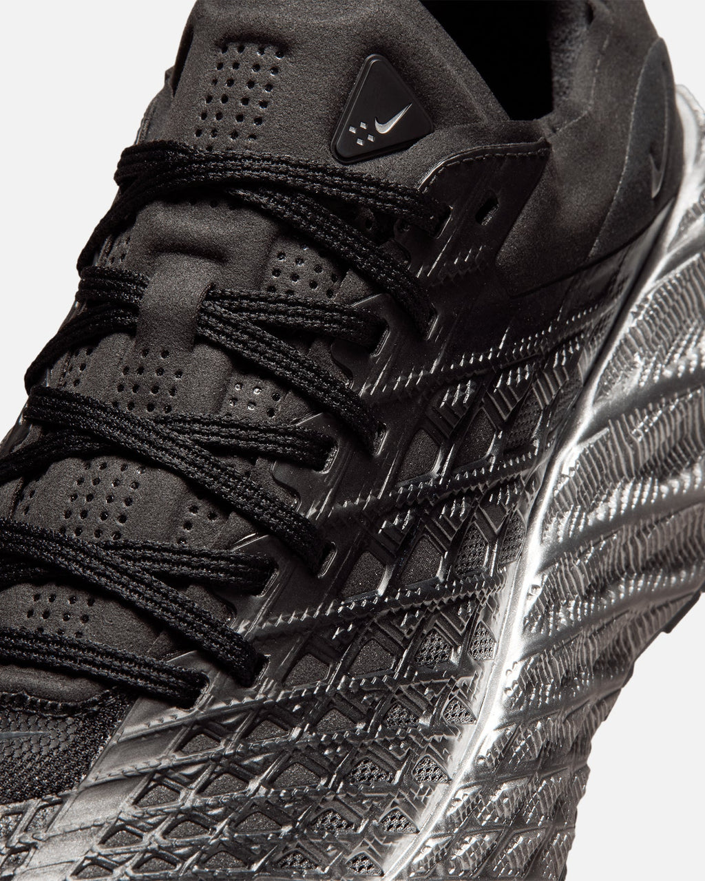 Nike Ava Edge Black/Silver